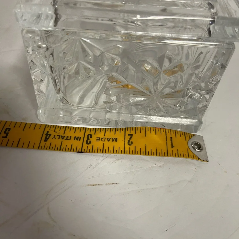 Vintage Elegant Snowflake Crystal Glass Trinket Box